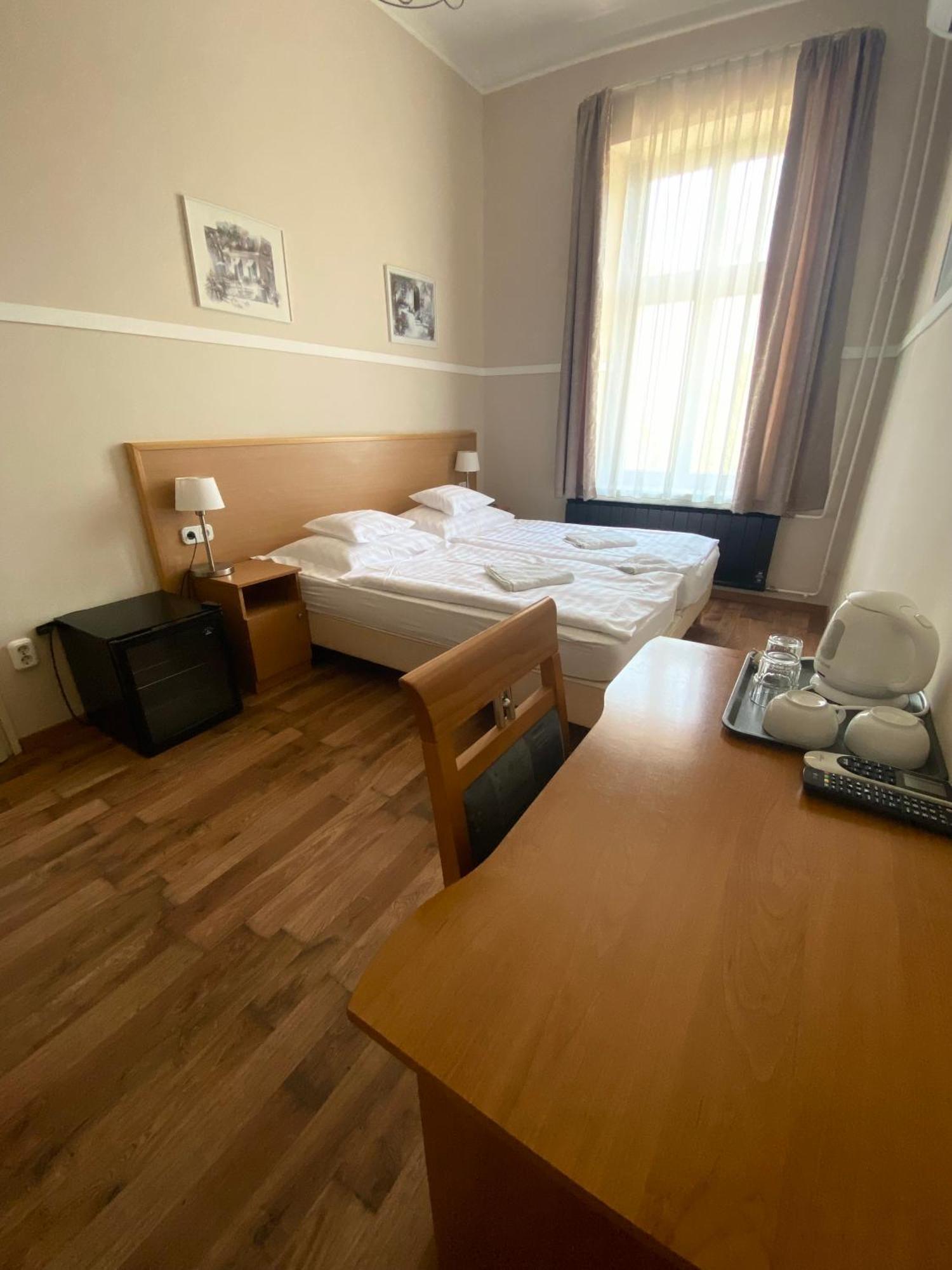 Peto Apartman Győr Extérieur photo